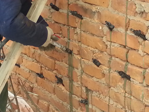 Усиление стен методом инъектирования